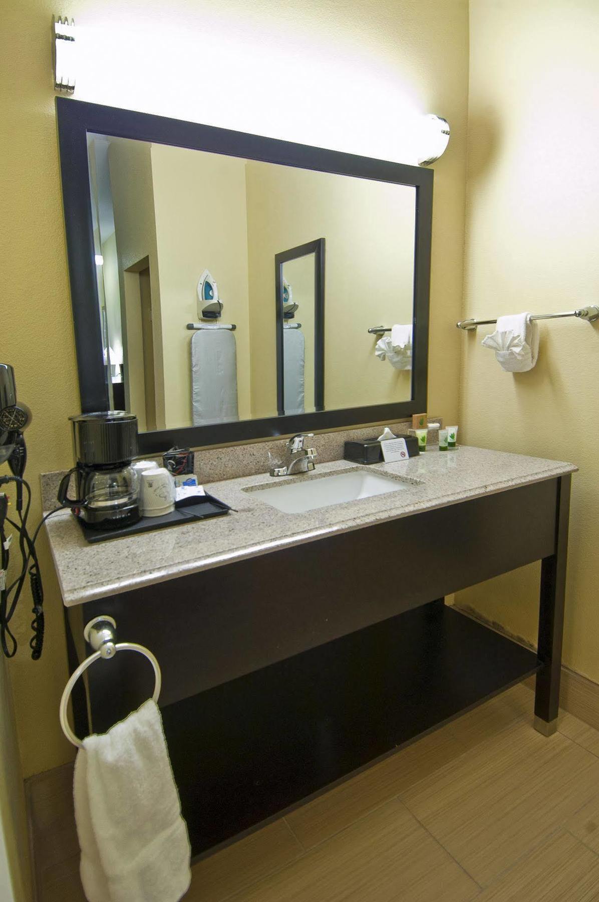 Executive Inn And Suites Tyler Kültér fotó